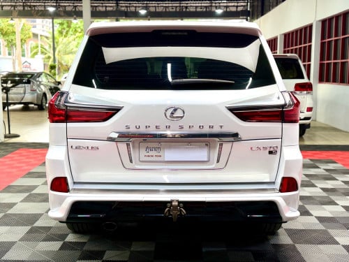 LX-570 2019 SUPER SPORT