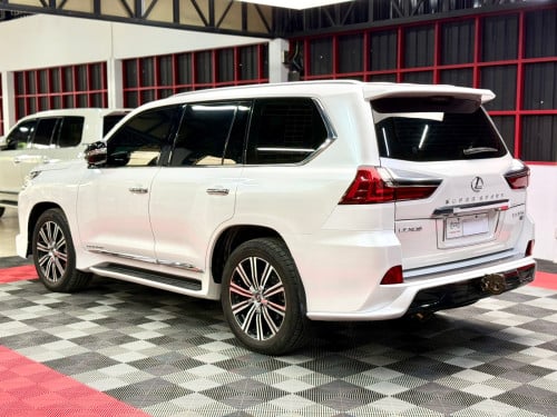 LX-570 2019 SUPER SPORT