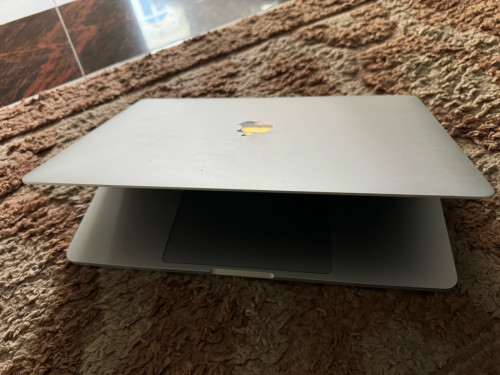 MacBook Pro 13inch M1 Ram8G 512G