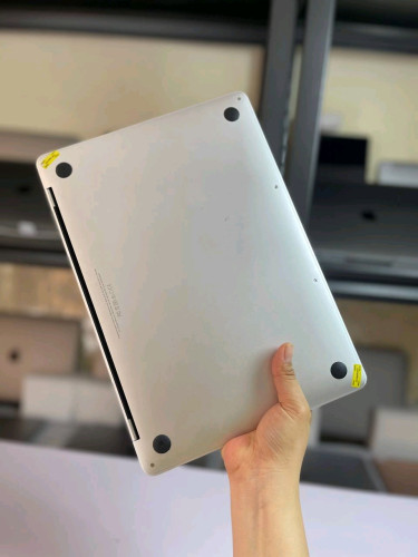 Macbook Proឆ្នាំ2016 New Battery