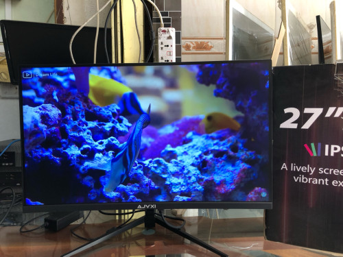 Monitor 27inch កោងស្អាតណាស់