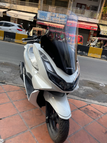 PCX125