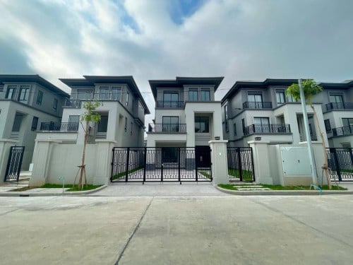 Queen Villa BII  for sale  at Borey Chip Mong 6A 
