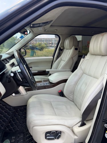 Range Rover Vogue តួរវែង អប់សិនពិសេស Autobiography