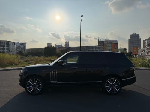 Range Rover Vogue តួរវែង អប់សិន SV ពិសេសណាស់