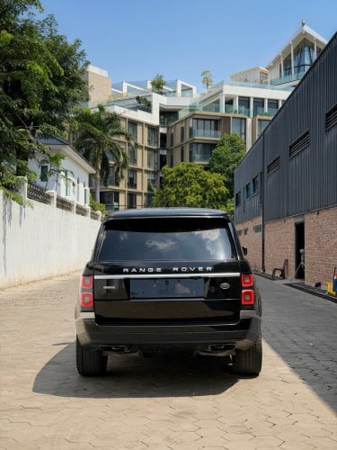 Range Rover Vouge 2018 LWD ម៉ាសូត