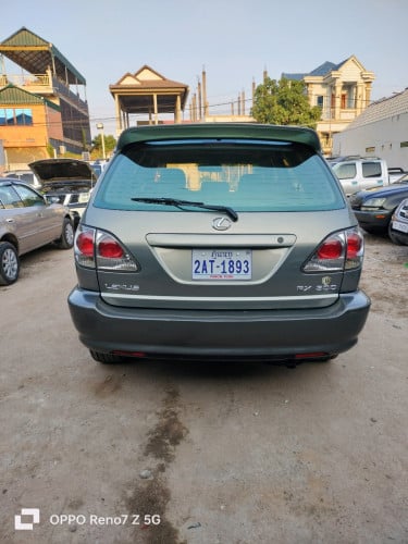 RX 300/ឆ្នាំ2000/ឡានស្អាតថ្មី