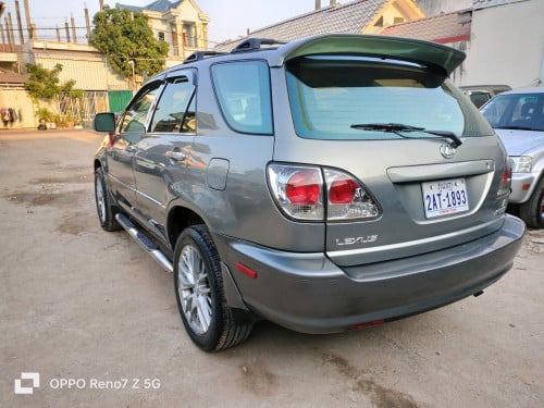 RX 300/ឆ្នាំ2000/ឡានស្អាតថ្មី
