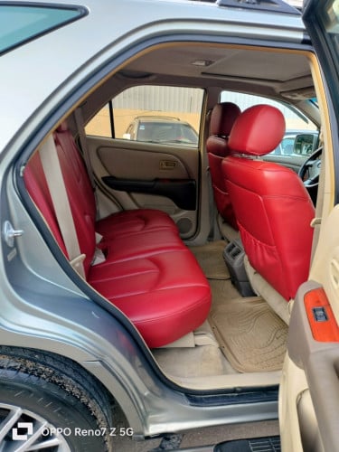 RX 300/ឆ្នាំ2000/ឡានស្អាតថ្មី
