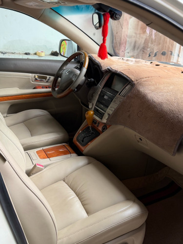 RX330 06 half ប៉ុង1 ក្នុងលឿង🥇