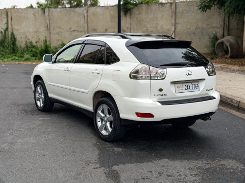 RX330 06 half ប៉ុង1 ក្នុងលឿង🥇