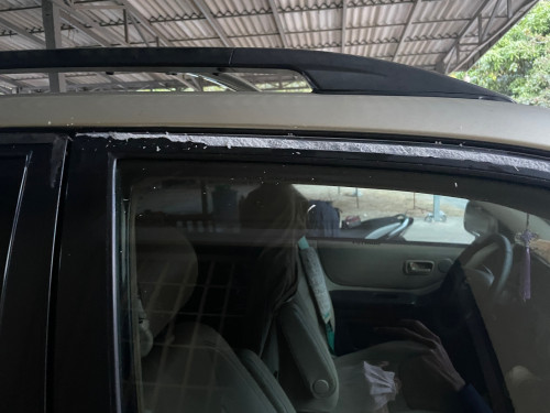 Spray បាញ់សំអាតកាវរឺស្កុត រឺsticker remove spray