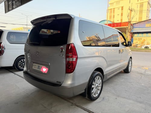 Starex 010 HVXក្នុងលឿងដំបូលបេីកហ្វូលអប់សិន-រំលស់សុត100%បាន