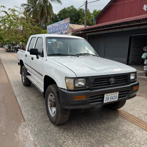 Toyota Hilux ឆ្នាំ1996 លេខដៃ Capitas ប៉ុង២ មេឡាន