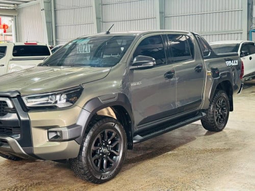 Toyota hilux Rally 2021Full option  ឆ្វេងសុីនចូលតាមក្រុមហ៊ុន Toyota