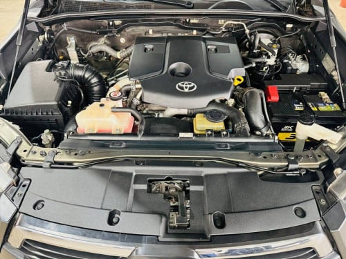 Toyota hilux Rally 2021Full option  ឆ្វេងសុីនចូលតាមក្រុមហ៊ុន Toyota