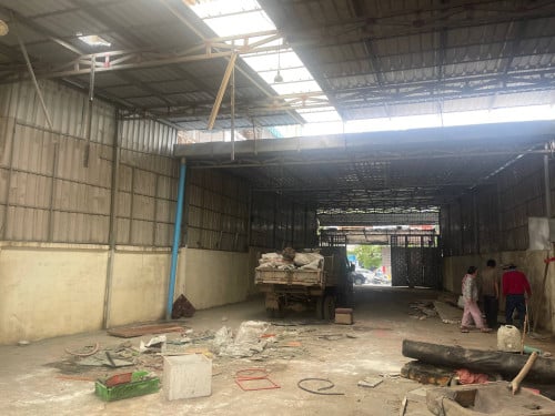 Warehouse For Rent