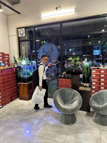 អីវ៉ាន់ខាងយើងថតផ្ទាល់ផ្ទាល់តែម្ដង