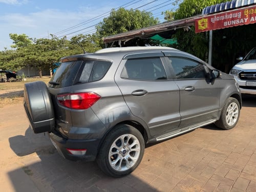 ឡាន​ស្អាត​លក់​នៅ​សៀមរាប​020 ម្ចាស់ដេីម​ទី​១​