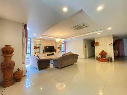 វីឡាឃ្វីន សម្រាប់លក់បន្ទាន់ នៅជីបម៉ុង 598, AEON2