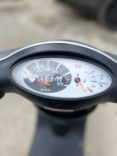 នាងខ្ញុំចង់លក់ Honda dio កម្លាំង 50cc ក្រដាស់ពន្ធ ម៉ូតូជប៉ុន