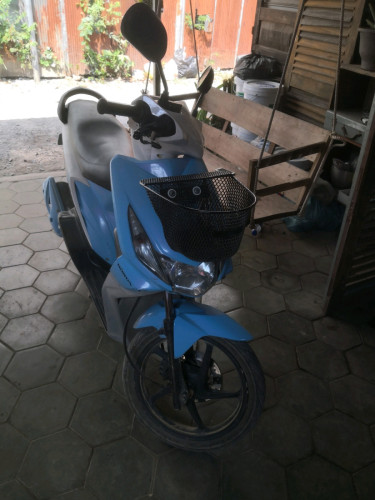 ម៉ូតូលក់icon2012