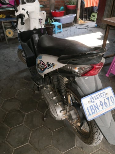 ម៉ូតូលក់icon2012