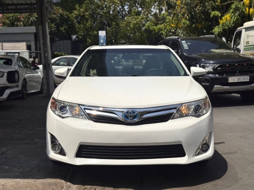 Camry XLE hybrid 2012 Full option ក្នុងលឿង