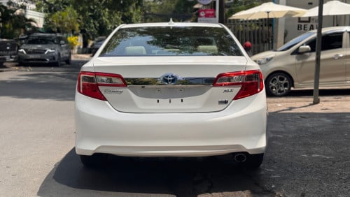 Camry XLE hybrid 2012 Full option ក្នុងលឿង
