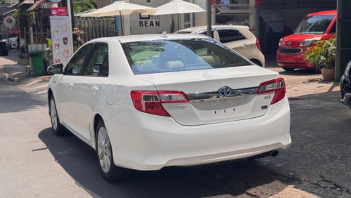Camry XLE hybrid 2012 Full option ក្នុងលឿង