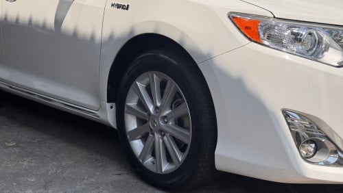 Camry XLE hybrid 2012 Full option ក្នុងលឿង