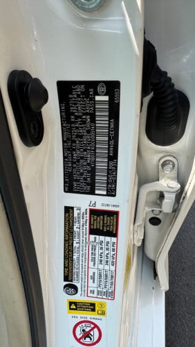 Camry XLE hybrid 2012 Full option ក្នុងលឿង