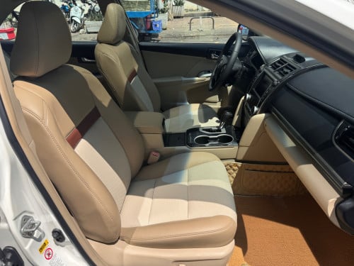 Camry XLE hybrid 2012 Full option ក្នុងលឿង