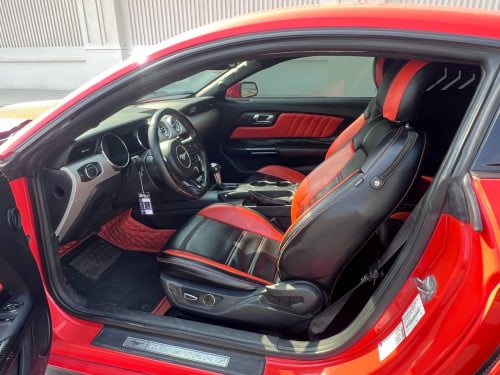 Ford Mustang full option 2015 ឡានស្អាត ទើបកាត់បានថ្មីៗ !