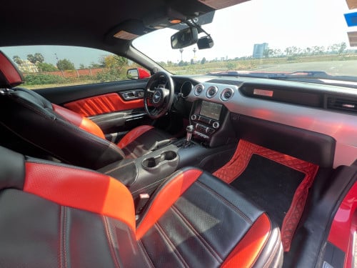 Ford Mustang full option 2015 ឡានស្អាត ទើបកាត់បានថ្មីៗ !