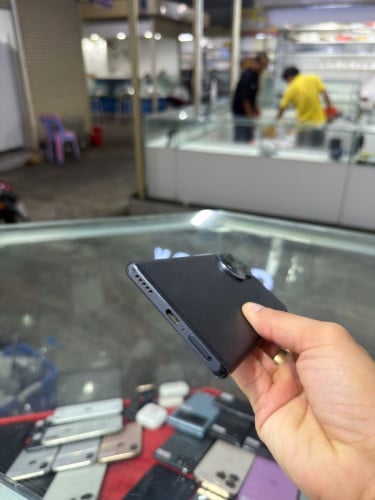 Honor 80 Black CH , ជាប់ID ប្រើបាន Sim2 , Ram12GB HD512GB Phone Condition 90% ,បែកខ្នងក្រោយ