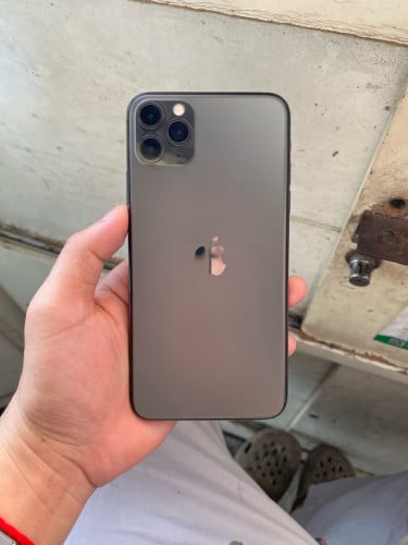 iPhone 11 Pro Max 256G សំនុំហ្សុីនស្អាត99%