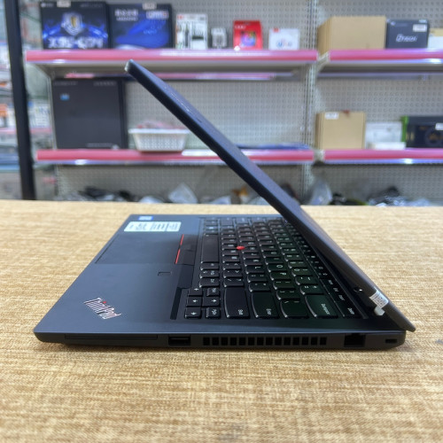 Lenovo ThinkPad T490