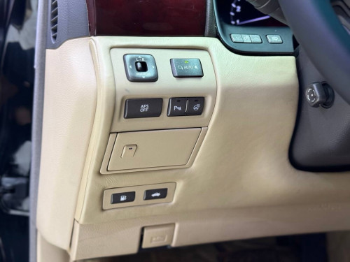 LEXUS LS460L 2007 ឡានម្ចាស់ដើមទិញខ្លាញ់គោ
