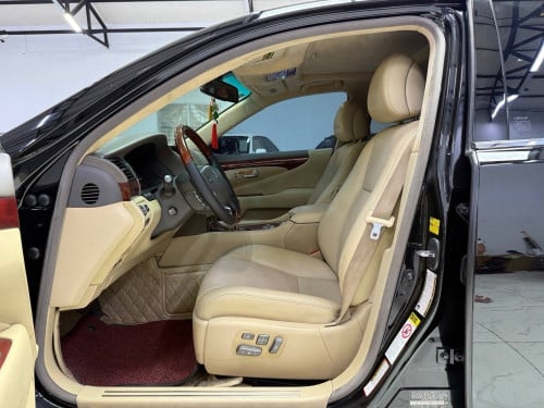 LEXUS LS460L 2007 ឡានម្ចាស់ដើមទិញខ្លាញ់គោ