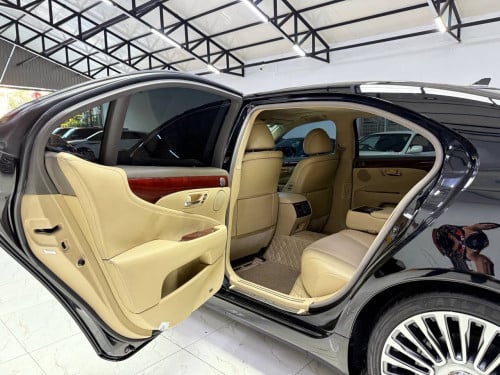 LEXUS LS460L 2007 ឡានម្ចាស់ដើមទិញខ្លាញ់គោ