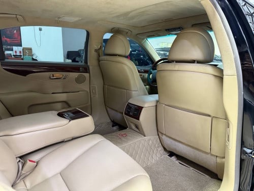 LEXUS LS460L 2007 ឡានម្ចាស់ដើមទិញខ្លាញ់គោ