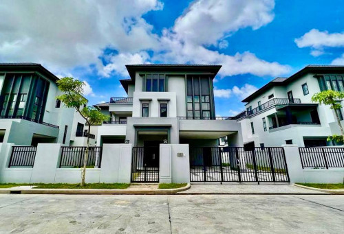 Luxurious 6 Bedrooms Queen Villa for RENT in Borey Chip Mong 60M near New Airport