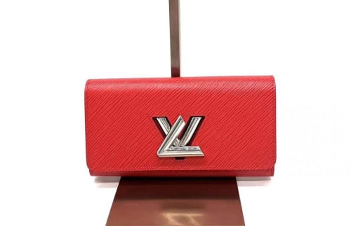LV កាបូបបងៗនារី