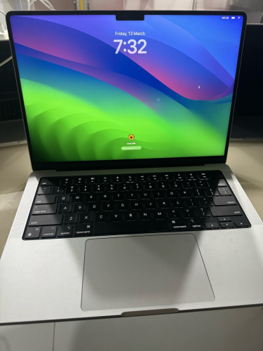 MacBook Pro 14inch M3 Ram8 G 512G