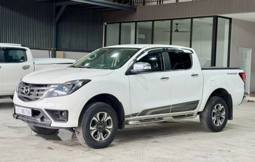 Mazda 2020 Thunder Full