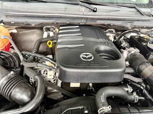 Mazda 2020 Thunder Full