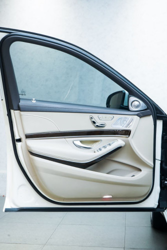 Mercedes Benz Maybach S400L