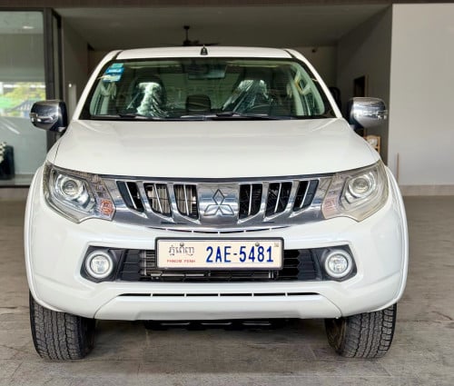 Mitsubishi triton 2016 Full