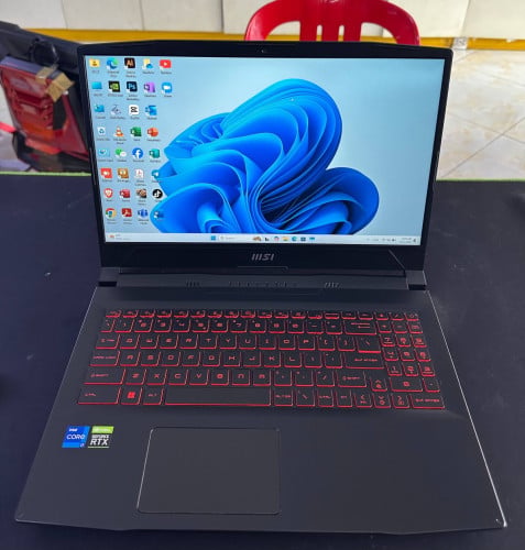 MSI Katana GF66 12UC /i7-12th / 8GB / 512GB/ RTX 3050 4G